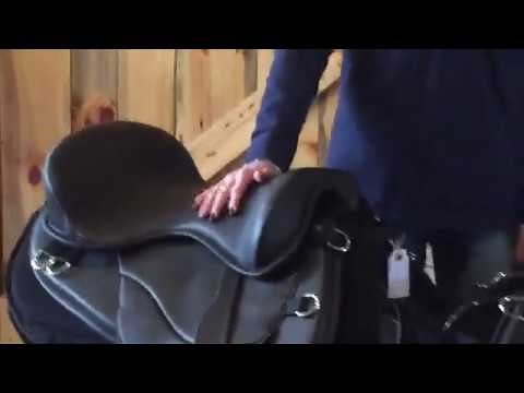 Treeless Trail/Gait/Endurance Saddle - Ultimate Trail by Freeform