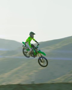 Grabbing gears to take the lead on our most powerful 250 to date! On the updated 2023 #KX250, your greatness starts here. #BeNext #TheBikeThatBuildsChampions #KX #TeamGreen #GoodTimes #Kawasaki . . . Professional rider on a closed course. | Kawasaki USA