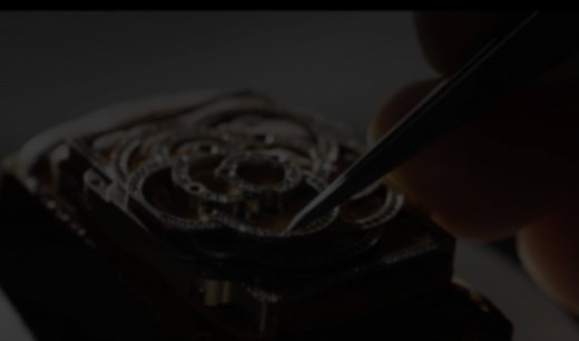 Presented at Baselworld 2017, the Première Camélia Skeleton watch contains CHANEL’s second in-house high-watchmaking movement. A poetic and virtuosic creation, inspired by the House’s emblematic flower. Discover the Première Camélia Skeleton watch on chanel.com/-baselworld2017 | CHANEL