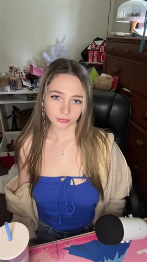 Slapping in Among Us: Who Wants Clips?