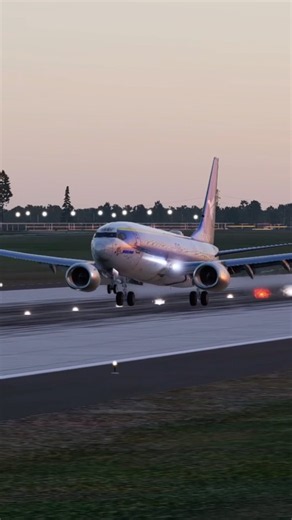 Sunset Landing in Berlin (EDDB) | X-Plane 12 | B738 ZiboMod #shorts