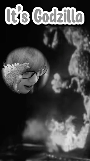 What's in The Box?! 📦 🦎#vtuber #envtuber #unboxing #godzilla #figure