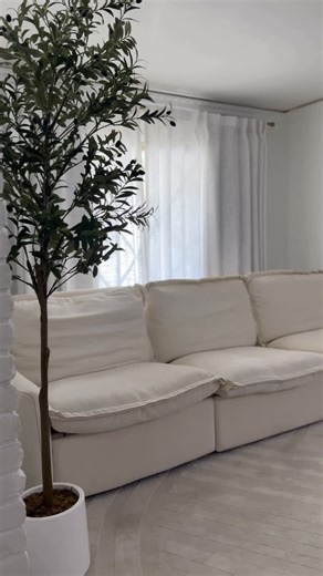 Darisleidy Remedios on Instagram: "Ergopals - Power Reclining Sofa A very special gift for my parents Because they deserve comfort, relaxation, and cozy moments every day 🤍 @povisonofficial Discount code: Dary - 12% OFF link: https://bit.ly/4q5Lcjn #povisonofficial #povisonfullyassembled #readytolivein"