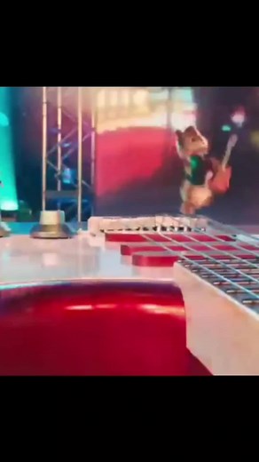 How We Roll: Alvin and the Chipmunks Music Video