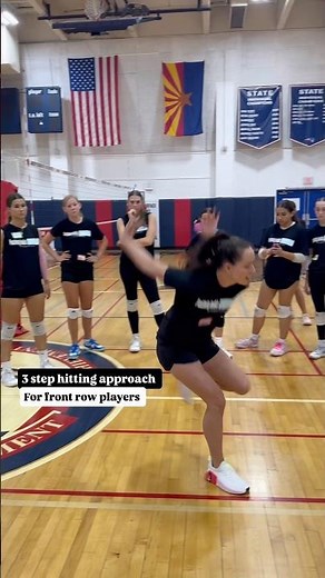 3 step hitting approach #volleyballcoach #volleyballplayer #volleyball