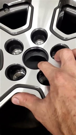 Preço da roda Rampage Laramie aro 18 nova original.