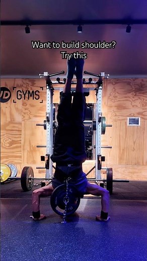 5kg hspu might not sound like much… until you’re upside down. 💪#calisthenics #reaction #shorts