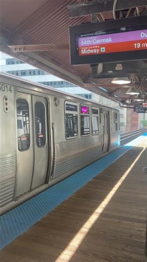 CTA Pink Line Departing Quincy