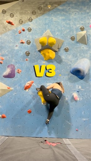 ally 🥔 | 10.23.25 - v3; this problem was an interesting one set for the comp as #20 (for good reason cuz fk it was hard as hell for us shorties lol... | Instagram