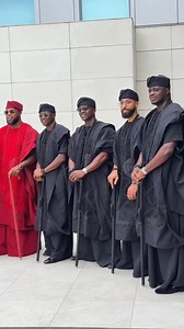 Ahanhn.... Wọ́n dúró tán 💯💯💯 Bride: @stacy_khay Groom: @captbanjo Planner: @tessallureevents Content Creator: @_ifeora Photographer: @bedgepictures Makeup: @peaceibadin Hair stylist: @damistyling Gele artist: @oni_gele Style Curator: @stacy_khay Bride's aso oke outfit: @shadiat_alasooke Groom's aso oke outfit: @amdiddyy Bride's second trad outfit: @j.amie_couture Groom's second outfit: @amdiddyy Afterparty dress:@adopolra_ #naijaweddings #wedding #love | Yetunde Adeola