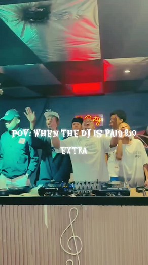 WHEN YOU PAID THE DJ R10 EXTRA💪🏽💪🏽🔥 #explore #explore #viral #trendingreels #fyp | Dewald Tevin Joubert