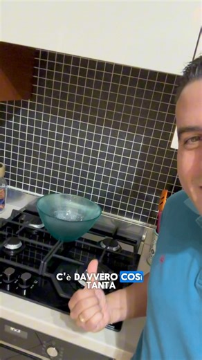 Scopriamo le qualità di un piano cottura ad induzione con cappa integrata e come installarlo in cucina! #cerriman #pianocottura #induzione #cappa #cucina | Cerriman