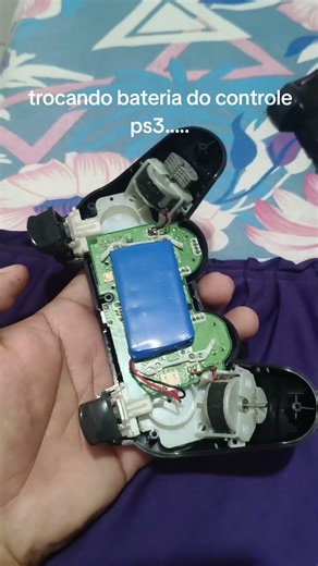 trocando a bateria do controle PS3