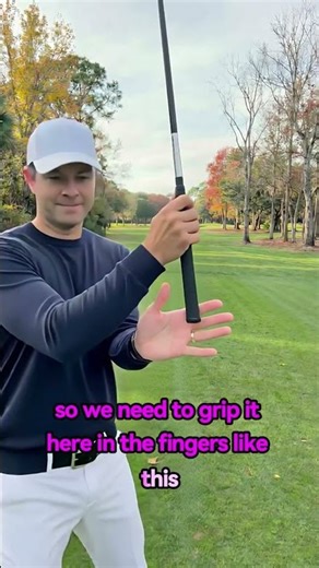 This Golf Tip Makes Your Swing Feel Easy 😮#GolfTips #GolfSwing
