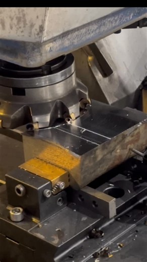 Gold Grip Vises on Instagram: "The cut stalled. The setup didn’t. #cncmachining #workholding #metalworking #machinist #precisionmachining #goldgripvises"