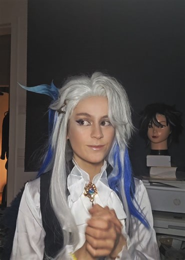 i love using audios for characters that don't fit the vibe at all #neuvillette #foryou #cosplay #genshin #cosplayer