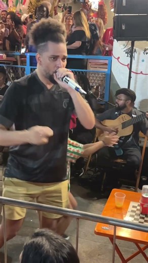 😍😍 So cute, oh my God! 😍😍 Mini diva, disciple of Mayara.