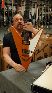 ⚡️🎸 Here’s something you never see — a Gibson Reverse Flying V! Only 400 ever made, and in 50 years as a Gibson dealer, we’ve never even owned one of these until now. This one came in on trade and is virtually mint. ✨ Features: Solid mahogany body for rich tone Gold hardware for that premium look Made in 2007, extremely limited production Plays absolutely incredible Rare collector’s piece with serious stage presence This is a true oddity for guitar lovers and collectors. Once it’s gone, it’s go