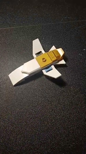 THE GOLDEN GLIDER#lego #how #tutorial #build #loop