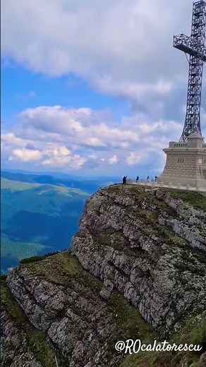 Crucea Eroilor de pe Caraiman, Munții Bucegi, Romania #shortsfeed #shorts #shortvideo #mountains