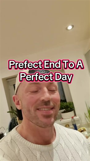 The perfect end to a perfect day 🌹 Mussels to start, steak cooked medium rare for mains, and finishing the night building Lego roses like the mature adults we are. Fine dining 🤝 tiny plastic bricks 😅 #steak #lego #date #viral #fyp @knot_photographs