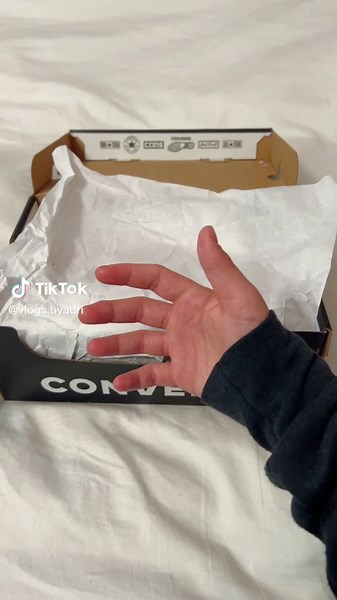 Preppy Pink Converse Unboxing | New Shoes and Stylish Fashion Haul