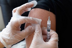 The signs and symptoms of meningitis as students urged to get vaccine