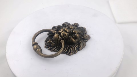 QWORK Antique Lion Head Bronze Door Knocker - Classic Vintage Design