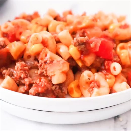 Crock-Pot Ladies on Instagram: "Get ready to savor a taste of nostalgia with this delightful Crock-Pot American Beef Goulash! 🍲✨ This recipe is not only budget-friendly, but it's also super simple and absolutely delicious—a perfect meal to warm your heart and home! ❤️ To grab the full recipe, just tap the link in our bio or copy and paste this URL into your browser: https://crockpotladies.com/crock-pot-beef-goulash/ . You won’t regret diving into this comfort food classic! 🙌 And hey, if you wh