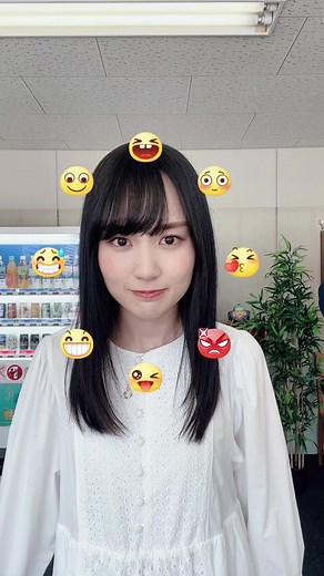 すみれも#絵文字チャレンジ ❗️#最初はパー 毎週金曜よる11時20分から🖐※一部地域を除く TVerでは無料見逃し配信中✨ #賀喜遥香 #乃木坂46