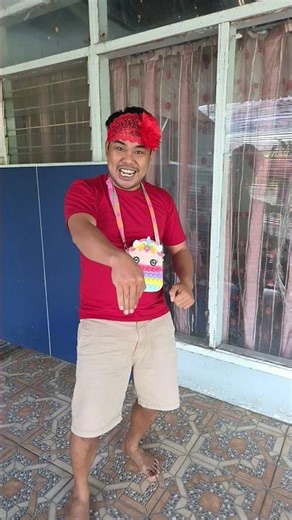 Dad, let's catch a bird😍