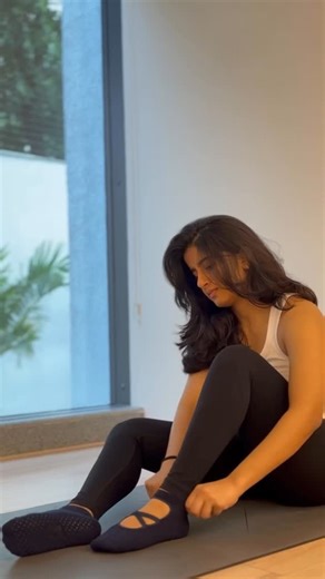 SocksXpress! on Instagram: "From slow flows to deep bends — Studio Socks keep it grounded.🧦 Zero slips, full grip, and a whole lotta stretch, swing & slay. #Socksxpress #StudioSocks #StretchSwingSlay #GripGoals #MoveInStyle"