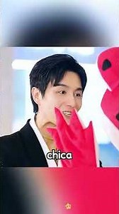 La bicicleta del chico chocó contra un coche de lujo, pero el propietario no quiso que él pagara.