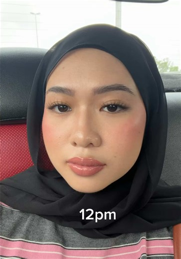 Foria Cushion Foundation Review for Dry Skin