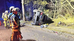 Verkehrsunfall in Bochum: Auto landet auf der Seite