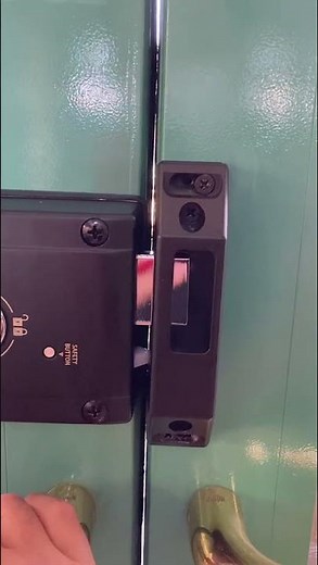 玄関ドアの後付け電子錠（電子キー）取付実例～室内側～