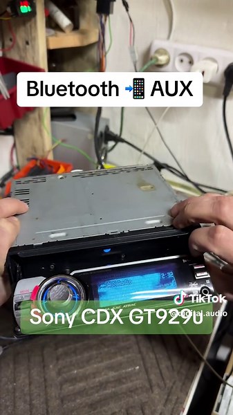 Sony CDX GT929u Bluetooth: Car Audio Excellence