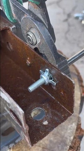 Simple and easy to use expansion screws