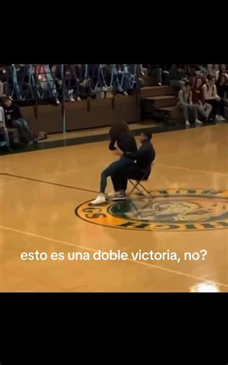 sinceramente no sé cuál de las dos victorias prefiero… #fyp #parati #humor #graciosos #chica