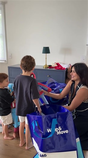 Moving Week: Packing Kids' Bedroom for New Home