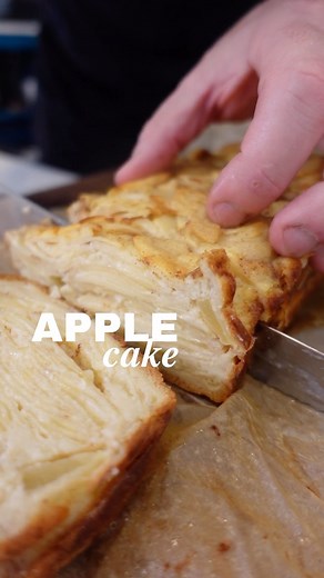 Chef Stu on Instagram: "🍏✨ Delicious Invisible Apple Cake Recipe ✨🍏 Craving a heavenly dessert that’s easy to make? Try our Easy Invisible Apple Cake! It’s a slice of pure magic. 😍🍰 Ingredients: 3 eggs beaten 2/3 cup milk 4 tablespoons melted butter 1 teaspoon vanilla extract 3/4 cup all-purpose flour 2/3 cup powdered sugar 1 teaspoon cinnamon 1 teaspoon baking powder 1/2 teaspoon salt 4 apples (about 2 pounds), peeled, cored, and thinly sliced Instructions: 1. Pr