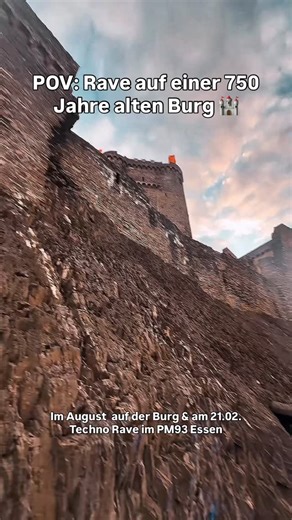 Toby DEE | DJ & Producer on Instagram: "@reverse_the_rave ESSEN, Ruhrpott ⚒️🩶 WIR SIND ZURÜCK! Nach einer ersten ausverkauften Ausgabe komme wir am Samstag, 21.02. 🗓️ zurück ins PM93 nach Essen ⛓️ ⚠️ 360 GRAD STAGE TECHNO, RAVE & Bounce 🔥 SAFE SPACE FÜR ALLE 🫂 Tickets in der Bio oder auf Eventbrite 🎫🎫 #essencity #ruhrpott #rave #techno"