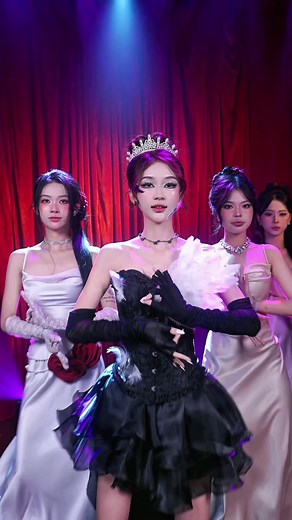 4 quý cô Sophie toả sáng như những viên kim cương lấp lánh sẵn sàng nghênh chiến 💎🔥🔥 #h2sophie #h2media