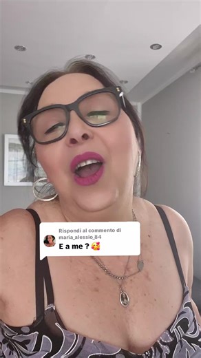 Risposta a @maria_alessio_84 #maryalbi #canzoniitaliane #italianiingermania🇮🇹🇩🇪 #allegria #palermitana #saluti