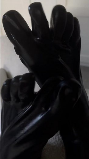 Latex asmr and feet 🤭