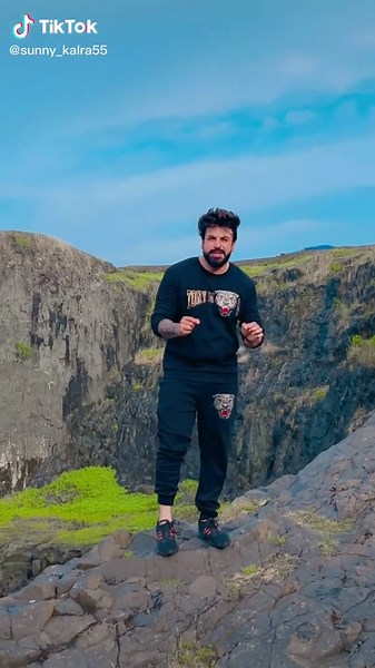 ‏Comment me jarur batana❤️ #maa #concept #foryoupage #lines #vr1