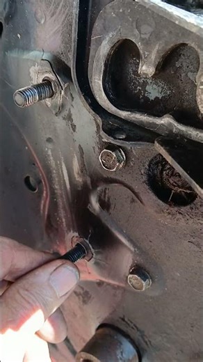 TIP FIX Loose Lower Bars on Honda HS50-55-70-80 Snowblower #shorts