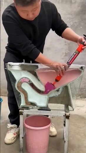 Comment déboucher facilement une canalisation ou une toilette avec cet outil simple