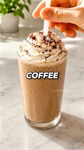 This Coffee Smoothie Tastes Like a Healthy Milkshake 🤯☕🍌