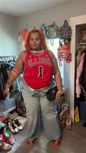No sew Jersey halter top Plus size | #grwm #newyorkknicks #plussizefashion